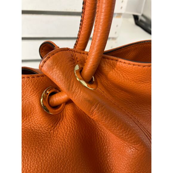 MICHAEL KORS, LARGE ORANGE PEBBLED LEATHER SHOUDLER BAG - Picture 6 of 16